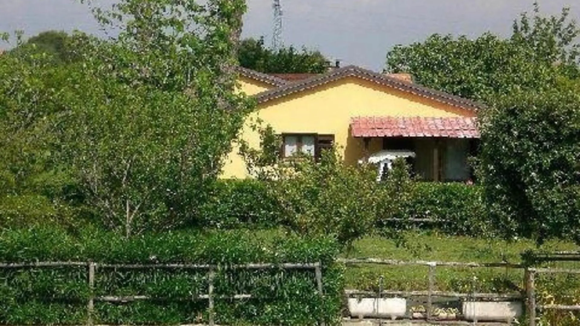 Schoene Wohnung Mit Garten In Cecina Cecina  0*, Cecina (Livorno)