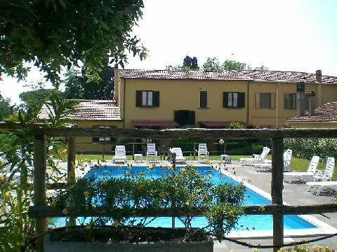 Apartment Schoene Wohnung Mit Garten In Cecina Cecina  Italy