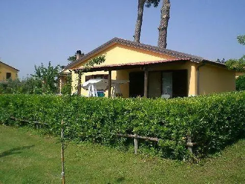Apartment Schoene Wohnung Mit Garten In Cecina Cecina